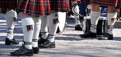 Men wearing kilts